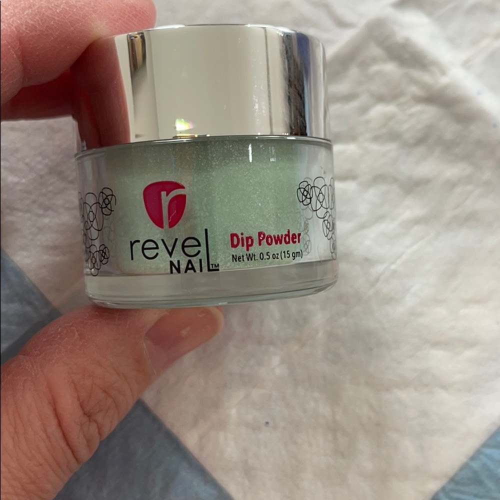 New Revel Nail Dip .5 oz Candyland green